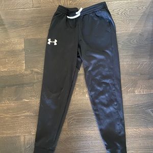 Boys Under Armor joggers black